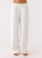 Emilia Pant - White