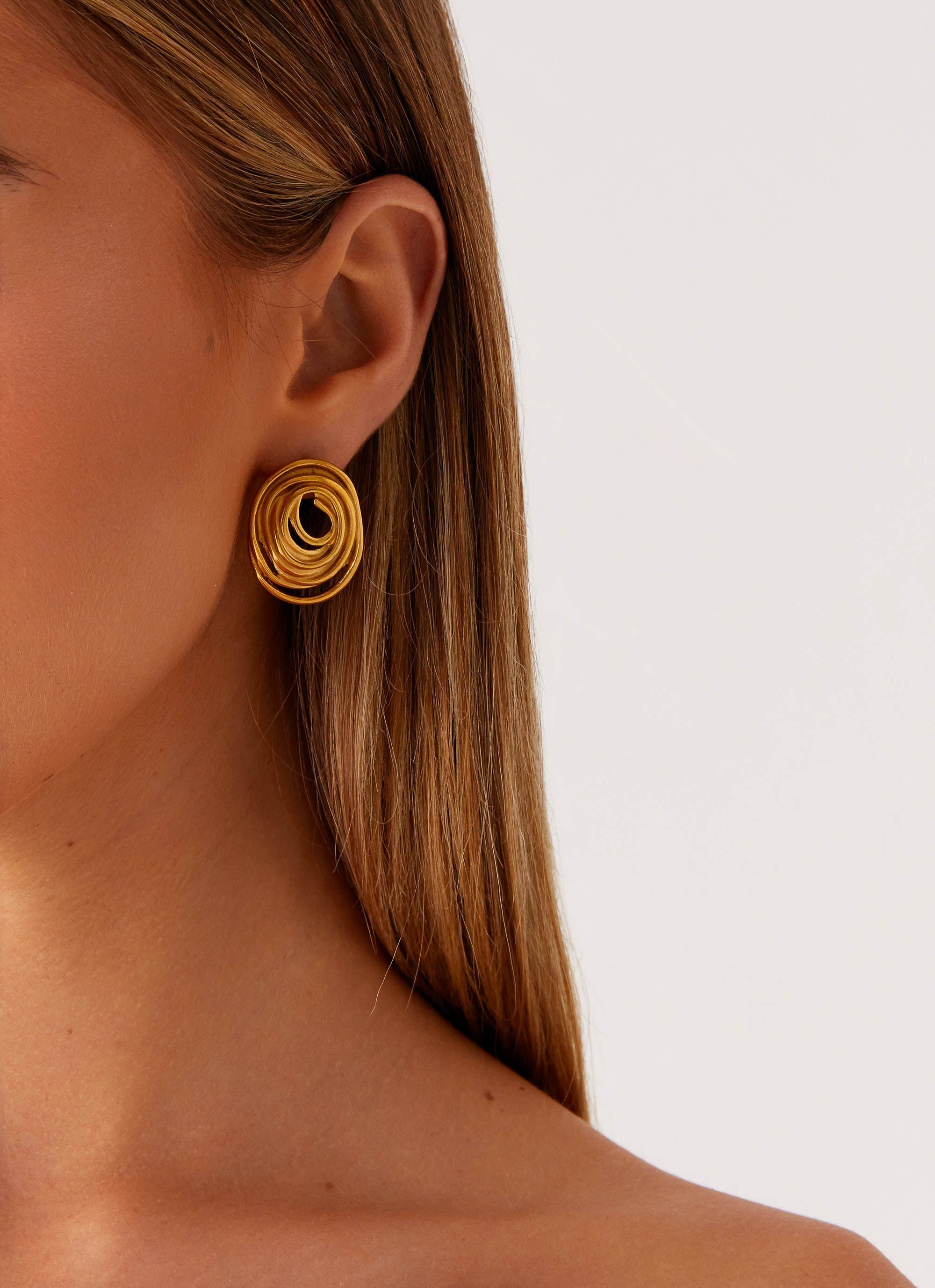 Gracious Earrings - Gold
